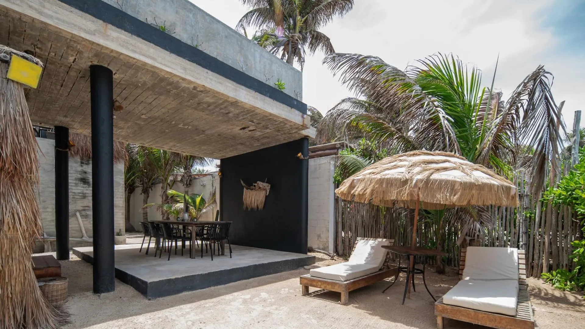 Tropicalito Villa On The Beach Tulum