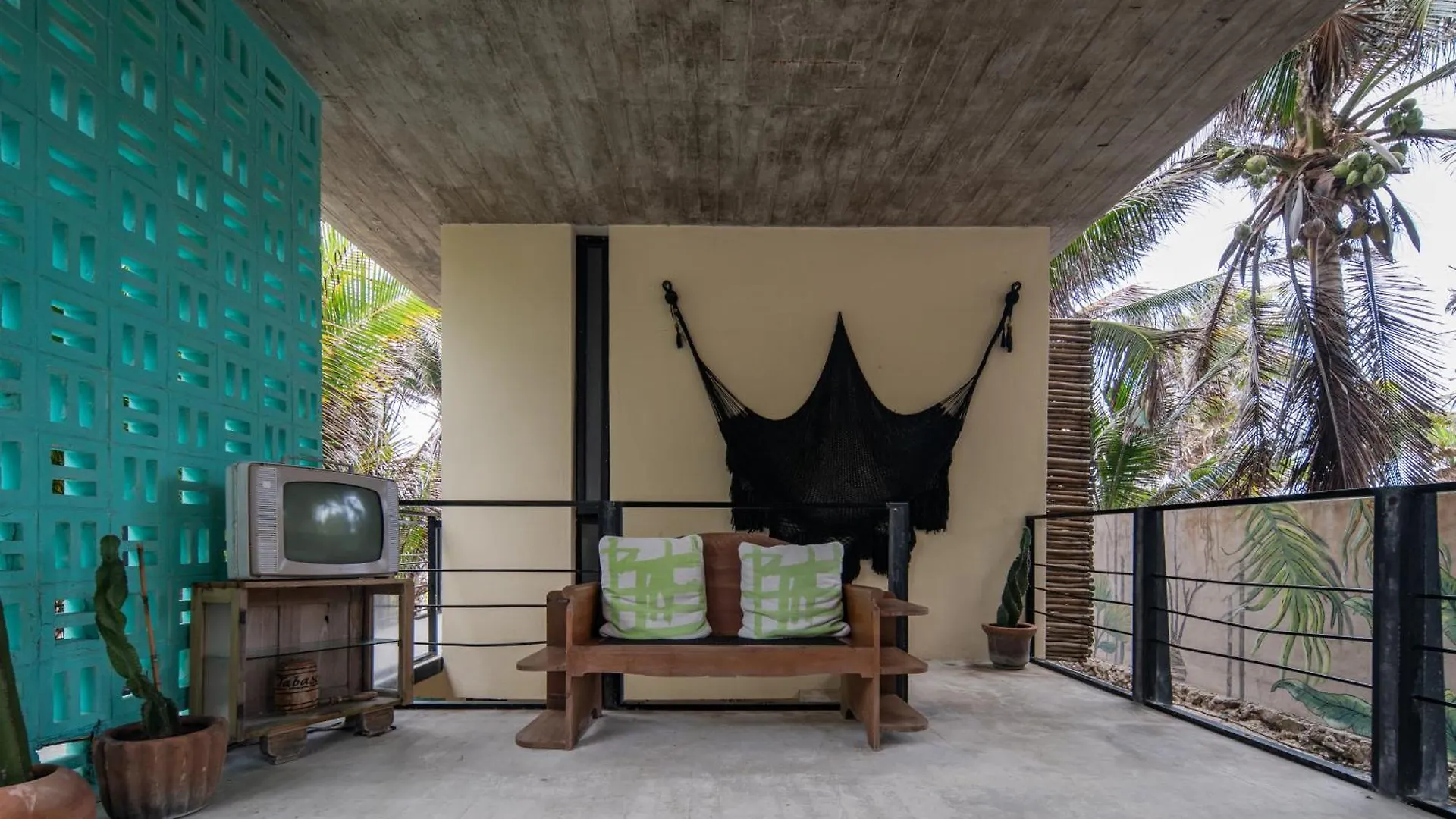 Hotel Tropicalito Villa On The Beach Tulum Mexico