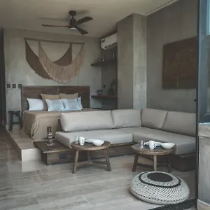 https://urbano-by-sundara.quintano-roohotels.com
