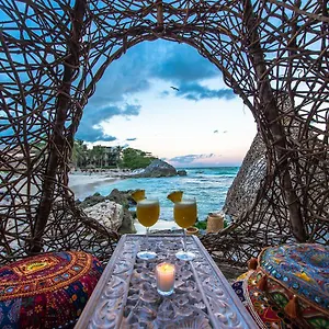 Bejuco Hotel